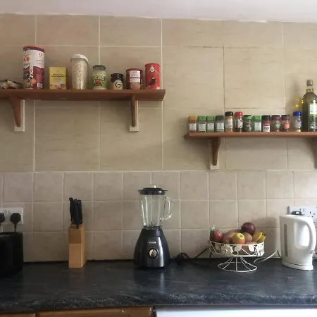 בית הארחה The Gallary *