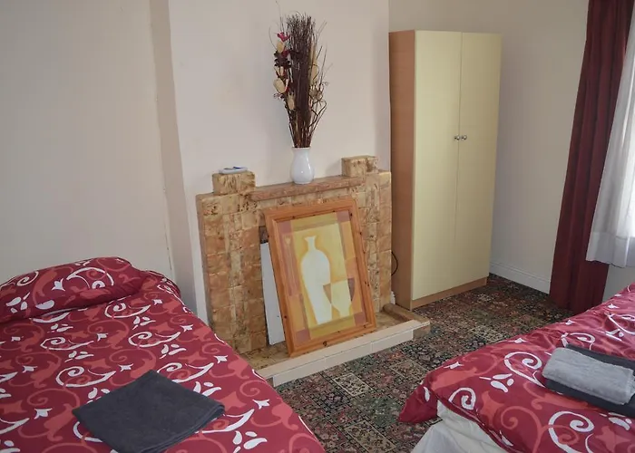 בית הארחה The Gallary *